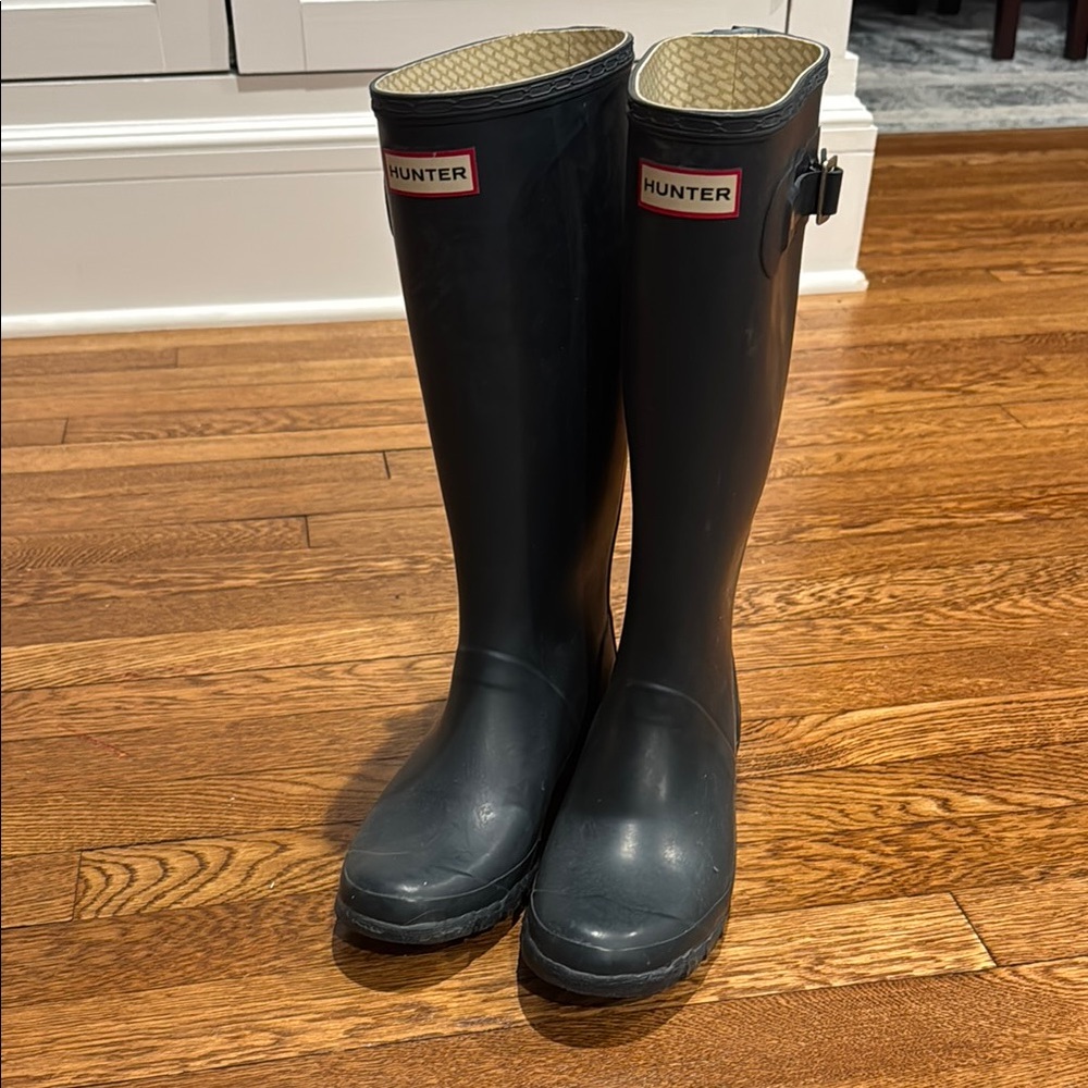 Hunter Black Women's Winter & Rain Boots